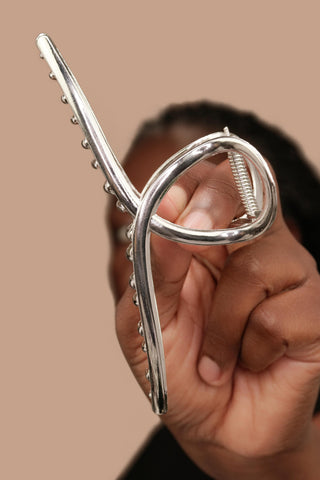 SILVER KNOT HAIR CLAW - Kandaka Safia