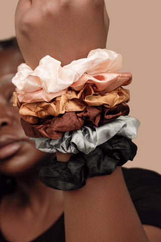 SATIN MINI SCRUNCIES - Kandaka Safia