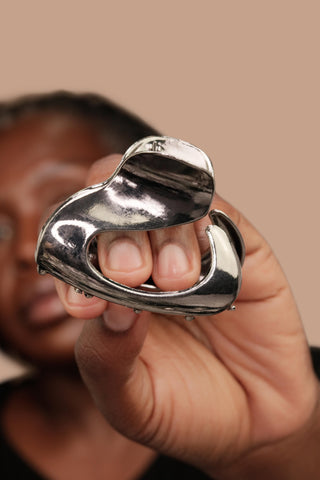 HOOKED HAIR CLAW - Kandaka Safia